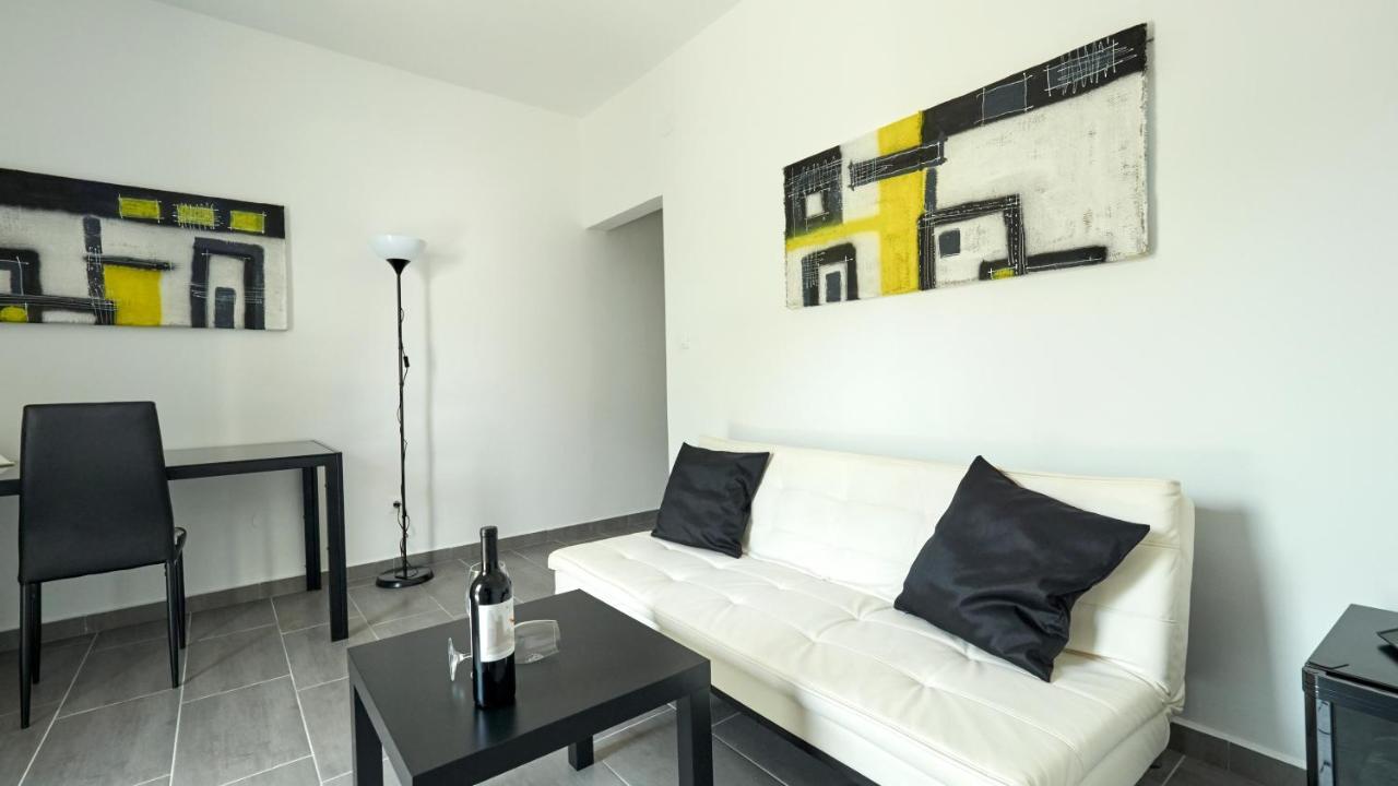אומאג B&B Villa Vela מראה חיצוני תמונה