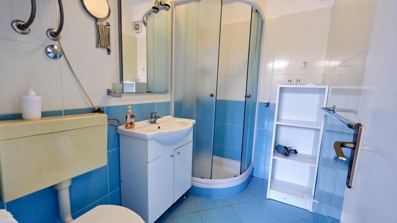 אומאג B&B Villa Vela מראה חיצוני תמונה