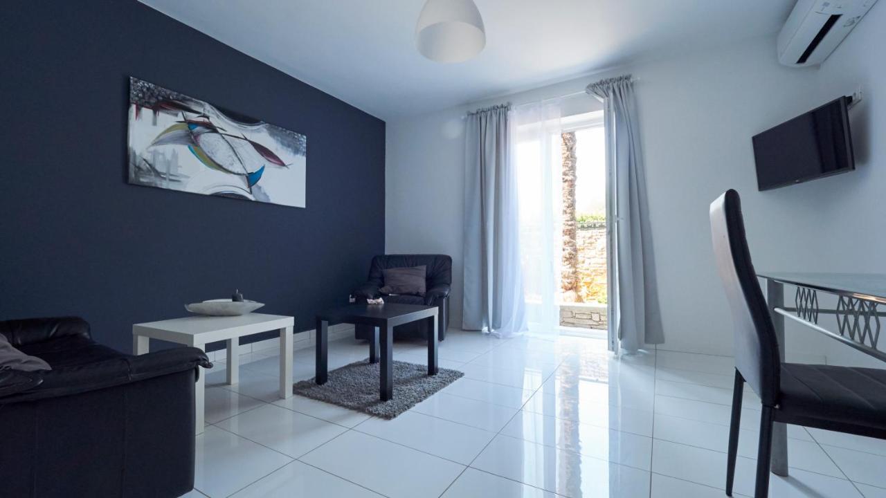 אומאג B&B Villa Vela מראה חיצוני תמונה