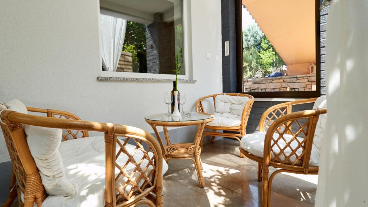 אומאג B&B Villa Vela מראה חיצוני תמונה