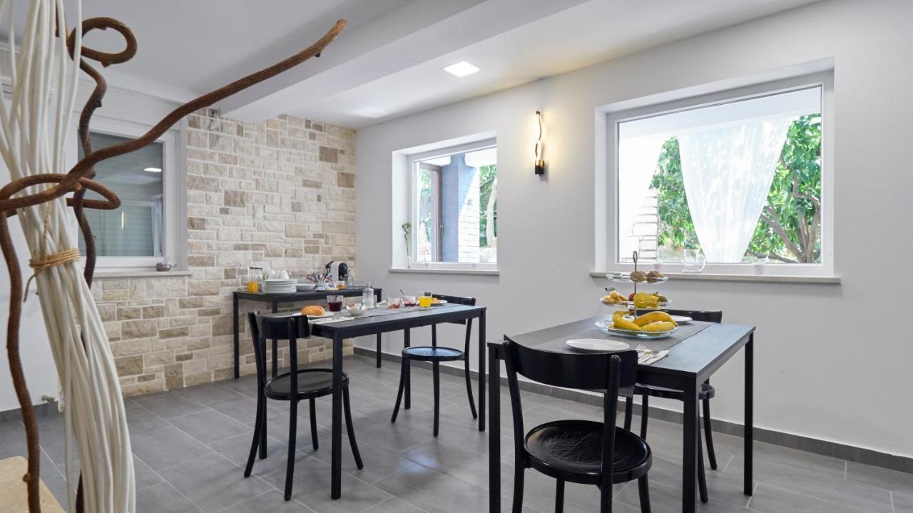 אומאג B&B Villa Vela מראה חיצוני תמונה